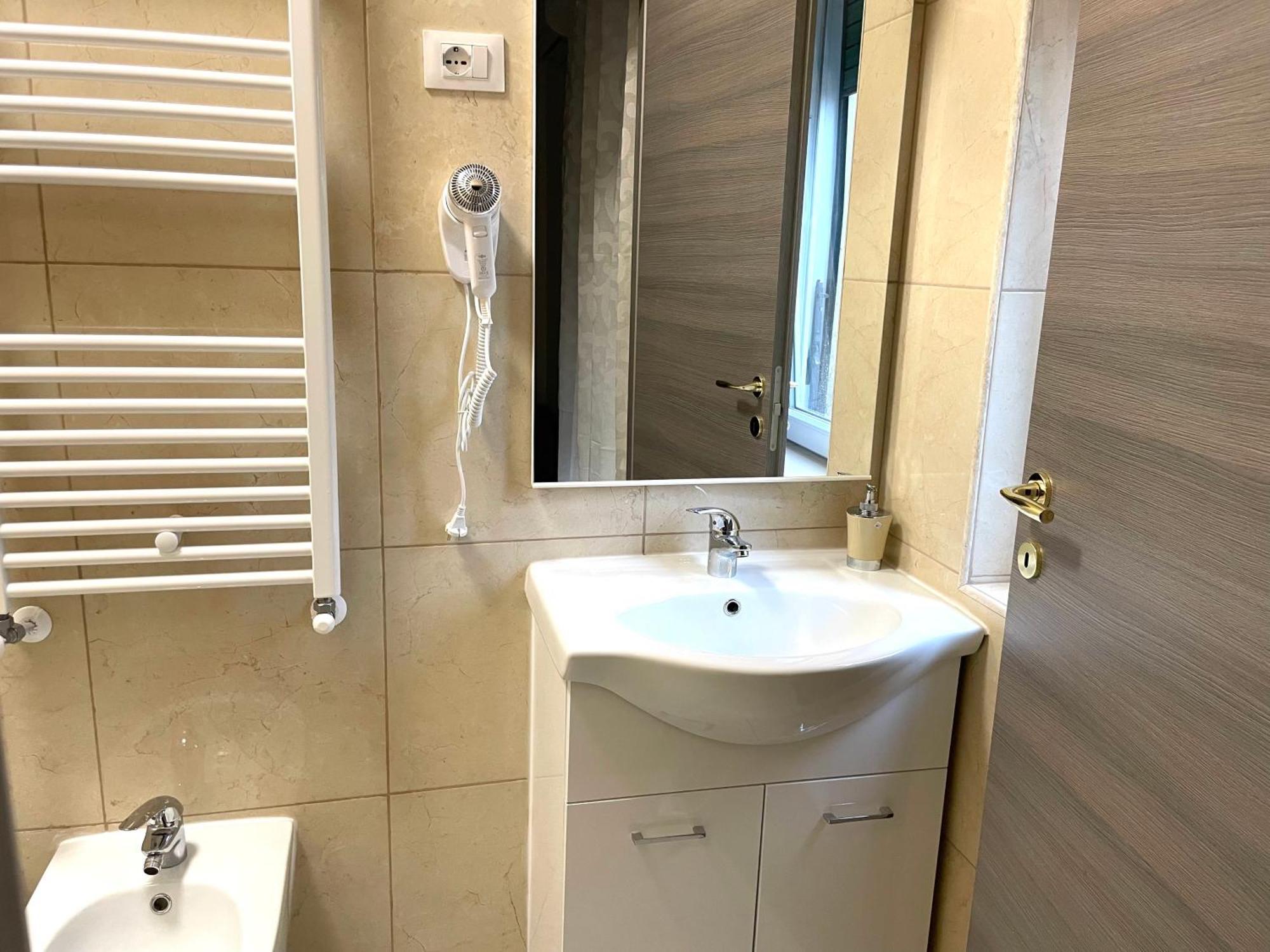 Fiera Rooms Верона Екстер'єр фото